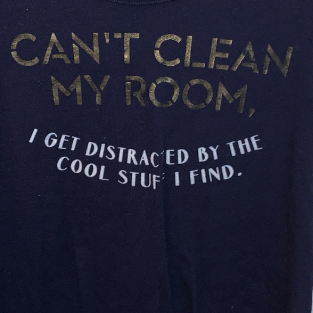 This is a short sleeve